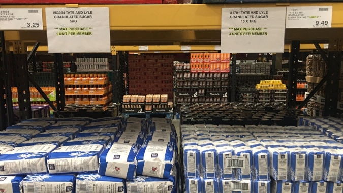 Açúcar: Preço do produto usado em quase tudo na indústria dispara e acende alerta sobre inflação dos alimentos