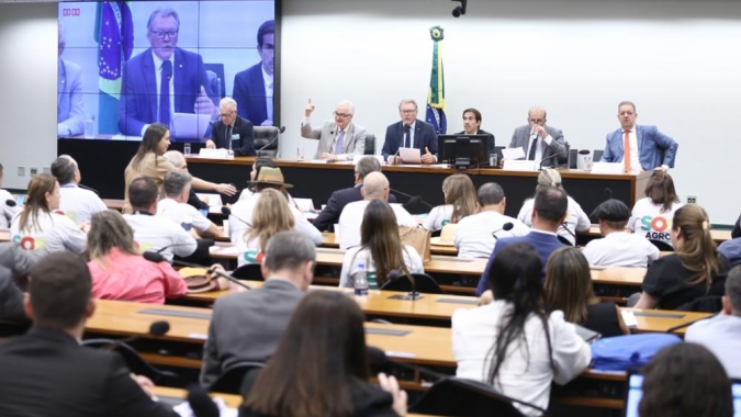 Parlamentares da FPA cobram agilidade do governo para socorrer produtores gaúchos