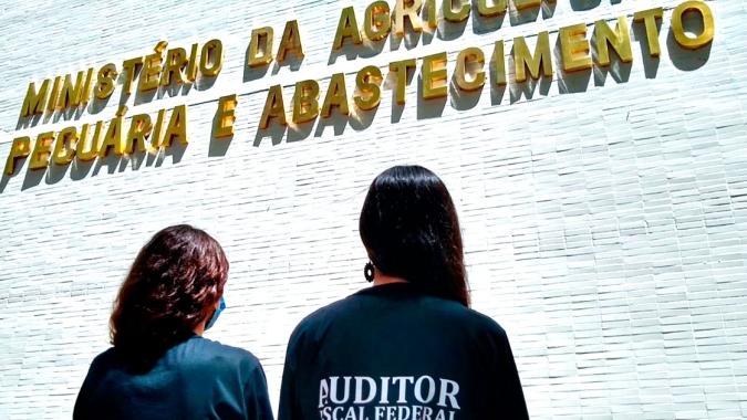 Auditores agropecuários aprovam indicativo de greve das atividades de defesa agropecuária
