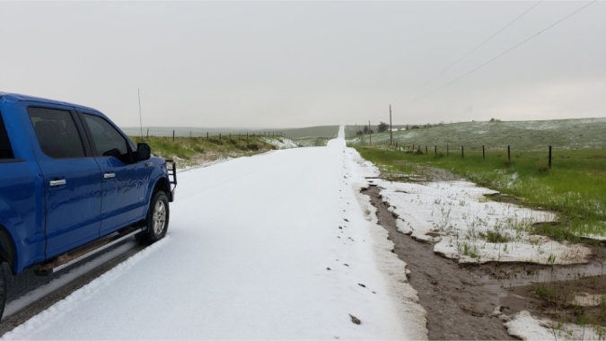 EUA tem chuvas intensas e granizo no fim de semana; previsões indicam melhora