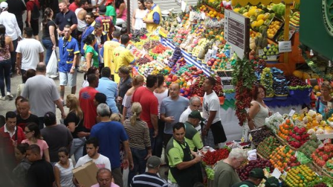 Classe C gasta um terço dos rendimentos com alimentação