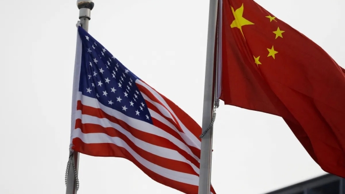 Assessor econômico da Casa Branca cita enorme progresso nas negociações comerciais entre China e EUA