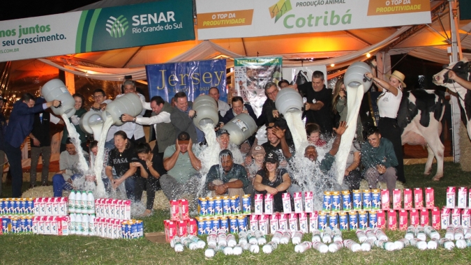 Comissão organizadora da Fenasul Expoleite comunica a todos o cancelamento do evento