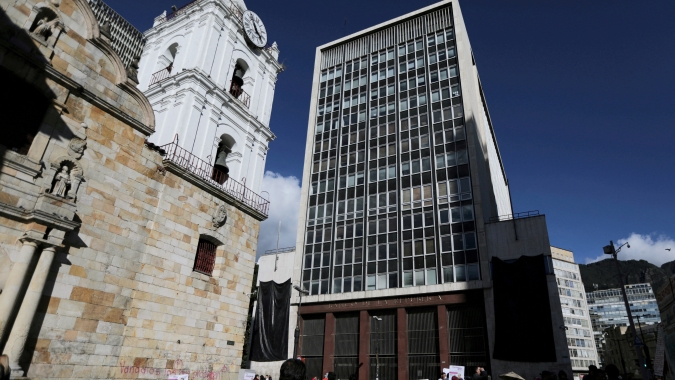 Banco central da Colômbia eleva juro para 10%