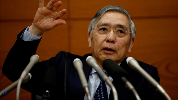 Presidente do BC japonês diz que economia vai melhorar com diminuição de impacto de Covid-19