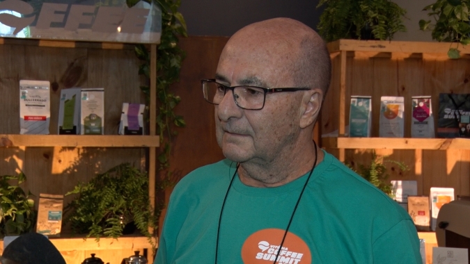 Meta de se tornar maior produtor de café conilon do mundo em 5 anos é possível para Brasil, mas pesquisas em produtividade e qualidade precisam de incentivo