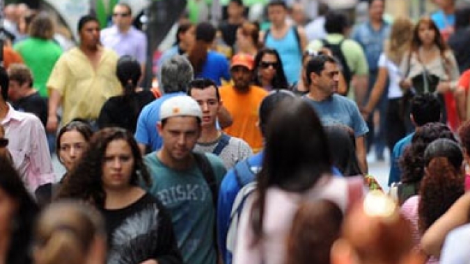 Confiança de serviços no Brasil tem segunda queda mensal consecutiva em dezembro, mostra FGV