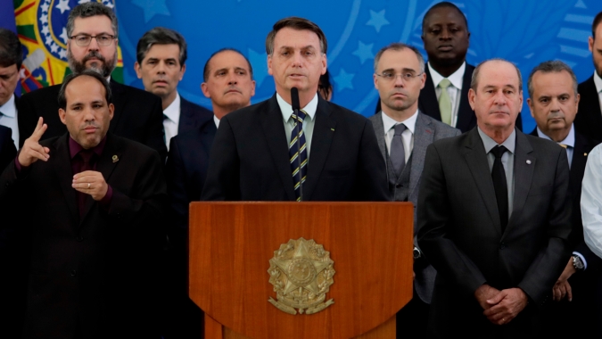 Bolsonaro diz que tem o Brasil a zelar, enquanto Moro está preocupado com o próprio ego