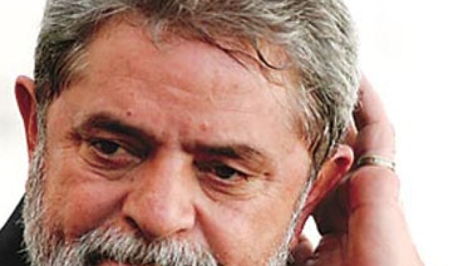 Bolsa cai e dólar sobe em primeiro dia útil do governo Lula com preocupações com rumos da economia