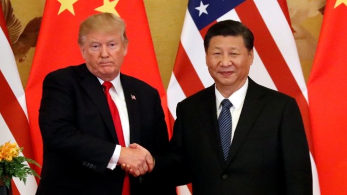Trump diz que tarifas de 100% sobre a China não são sustentáveis