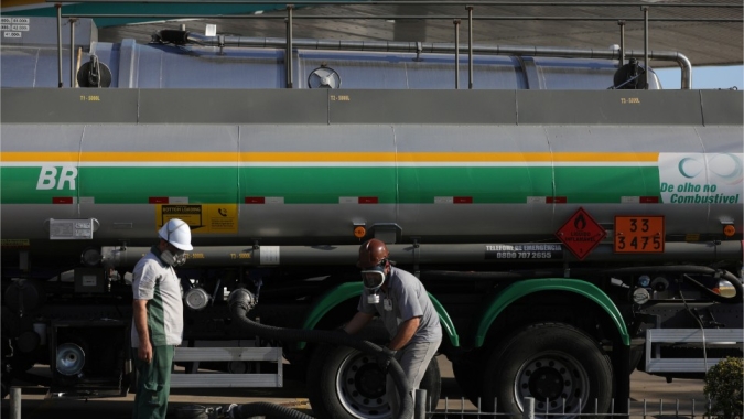 Combustíveis caem menos de 1% no posto na semana apesar de corte de preço da Petrobras
