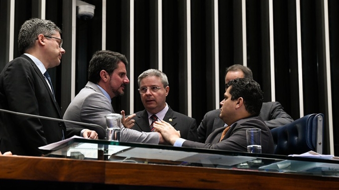 Senado aprova projeto que impede exportação de produtos de combate ao coronavírus