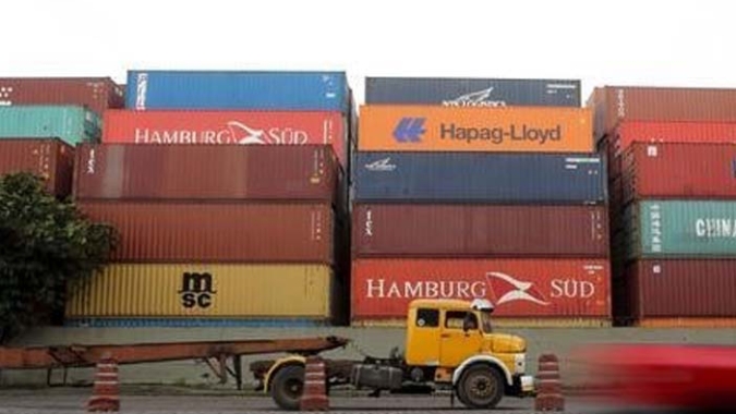 Balança comercial brasileira tem superávit de US$9,8 bi em agosto, recorde para o mês