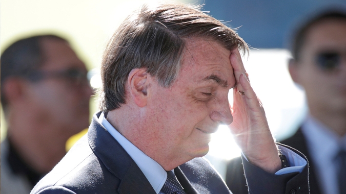 Bolsonaro divulga vídeo de apoiadora com crítica a governadores e diz que ela "fala por milhões"