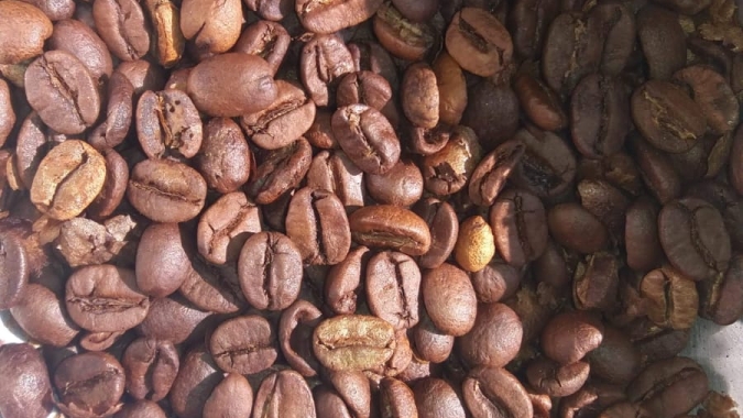 Oferta comprometida faz preços do café fecharem sessão com fortes altas nesta 3ª feira (12)