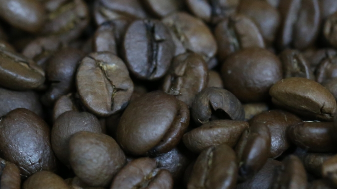 Café sobe mais de 1% em Nova York com recuperação técnica e volta das preocupações com a oferta