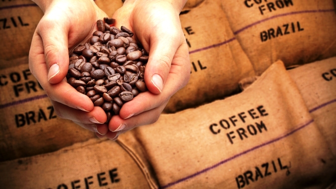 Café/Cepea: Preços interrompem sequência de altas e caem em março