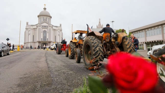 “Viajando com V de Valtra” reúne produtores rurais e influencers do agro em evento inédito no Rio Grande do Sul