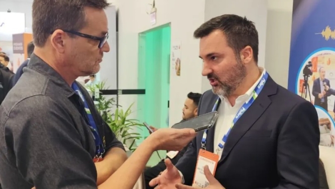 Brasil abre quase 100 novos mercados para aves e suínos e reforça posição global, diz Luis Rua no SBSA
