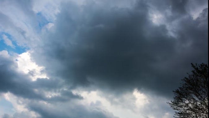 Frente fria avança pelo Sul e traz risco de ventos fortes e queda brusca nas temperaturas