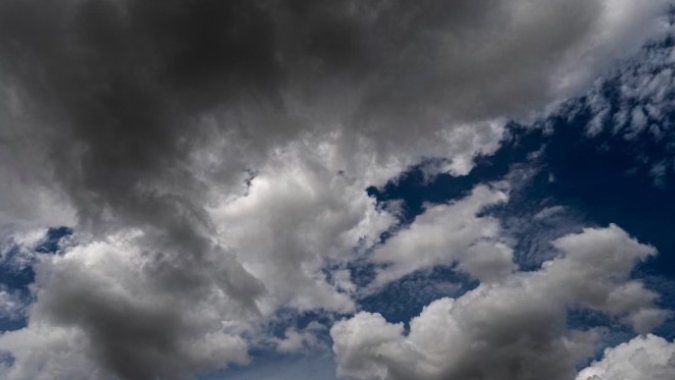 Friagem derruba temperaturas no Norte enquanto chuva extrema coloca Amazonas e Amapá em alerta