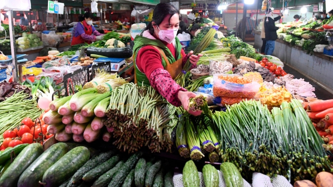 China elabora plano de segurança alimentar em meio a epidemia global de coronavírus
