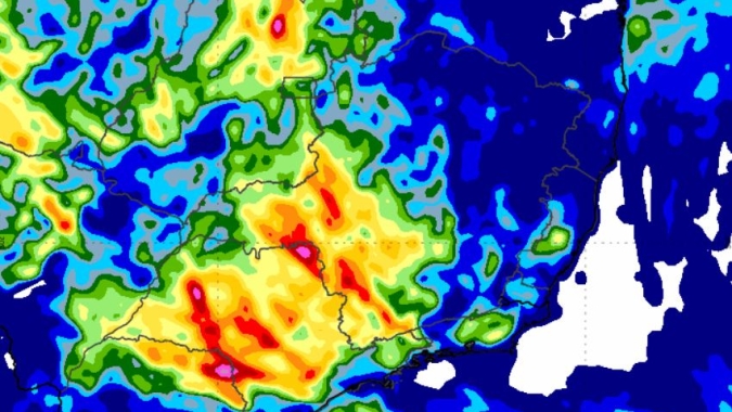 Inmet mantém estado de alerta em SP e chuva sem pausa deve seguir até 4ª feira no Brasil Central