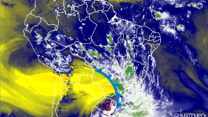 Forte queda da pressão atmosférica no Sul intensifica risco de temporais e ventos fortes
