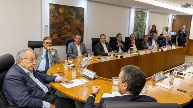 Presidente da CNA entrega propostas do Plano Safra ao ministro da Agricultura