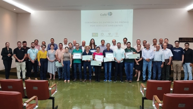 Programa Café Produtor de Água faz entrega dos prêmios por serviços ambientais a produtores de Minas Gerais