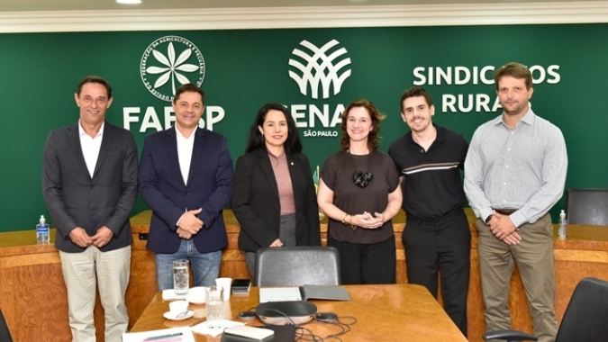 CNA discute acesso de produtores aos recursos do Funcafé e fortalecimento da marca Cafés do Brasil