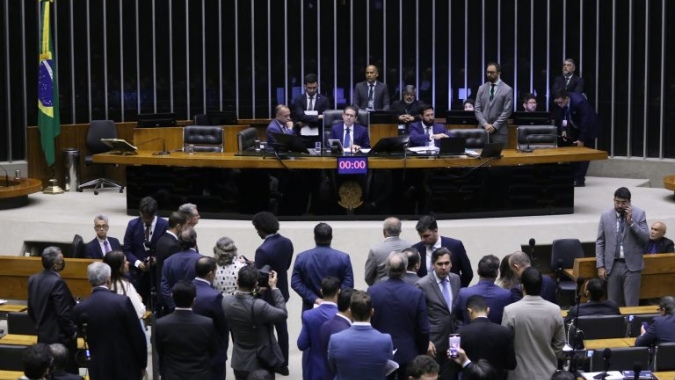 Câmara aprova medida que amplia crédito às exportações