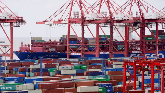 Importações da China crescem no ritmo mais forte em uma década em maio