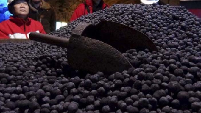 Minério de ferro amplia recuperação com apostas de estímulo da China