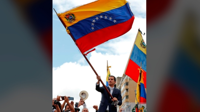 Esquerda da América Latina aumenta pressão sobre venezuelano Guaidó na cúpula da OEA