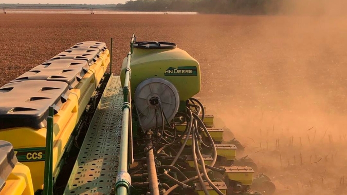 Dificuldades no plantio da soja em Campos de Júlio/MT devem impossibilitar cumprimento de contratos para janeiro/fevereiro
