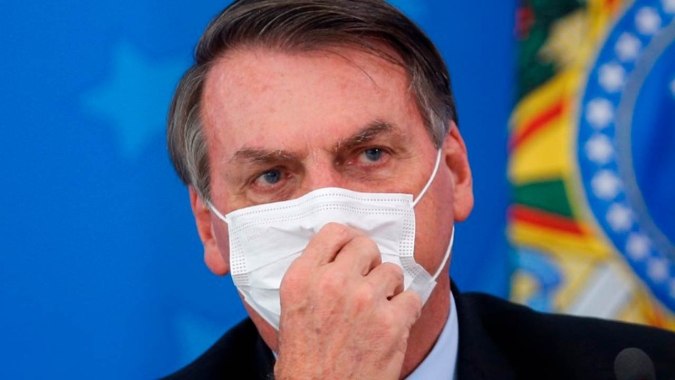 Relatório médico apresentado por Bolsonaro é assinado por médicos da Presidência