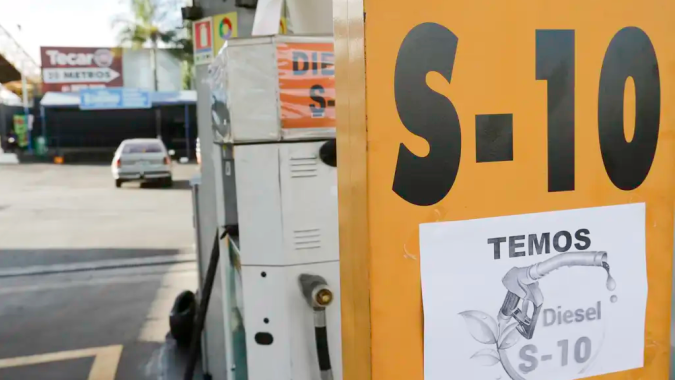 Diesel: Sete estados do Brasil têm restrição do combustível em plena colheita da soja e proximidade do pico do escoamento