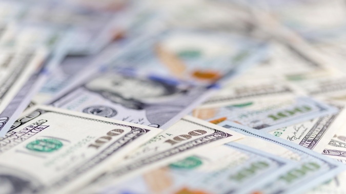 Dólar cai pela 7ª sessão ante o real em sintonia com o exterior