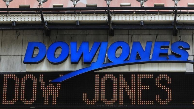 Dow Jones atinge recorde de fechamento após dados econômicos favoráveis dos EUA