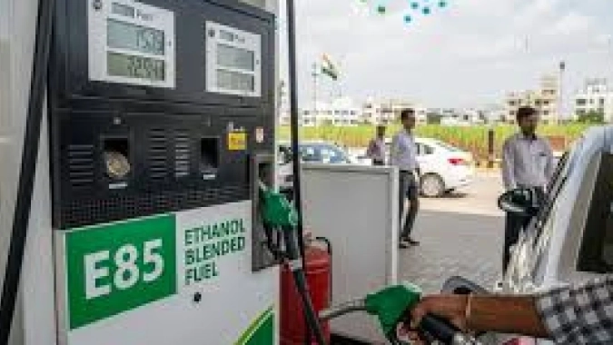 Petróleo Brent caminha para uma queda semanal de 9%
