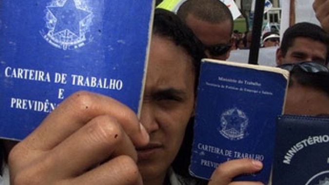 IBGE: Desemprego fica em 14,1% no trimestre encerrado em novembro