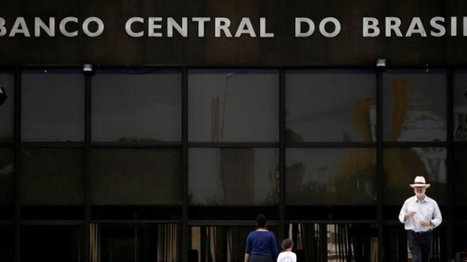 Pix Automático será lançado em outubro de 2024, define BC