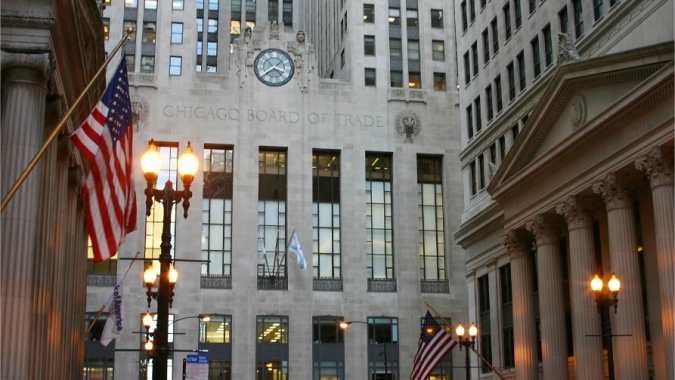 Ainda em ritmo de feriado nos EUA, Chicago abre mais tarde nesta 6ª feira