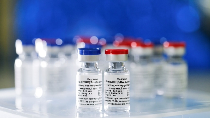 Chefe da FDA quer acelerar vacina para Covid-19, diz Financial Times