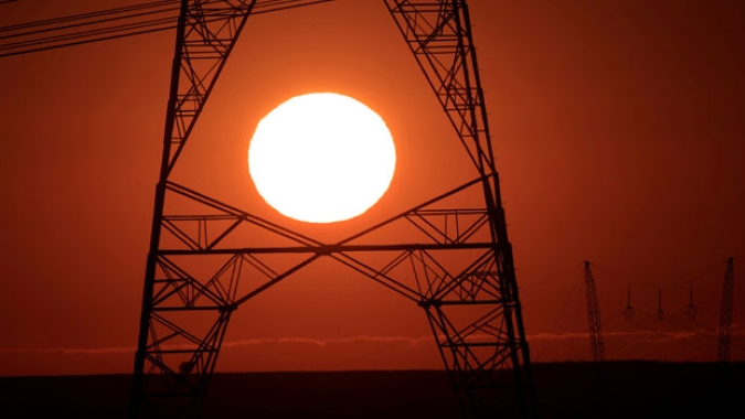 Geração distribuída de energia deve crescer 40% no Brasil em 2023, diz associação