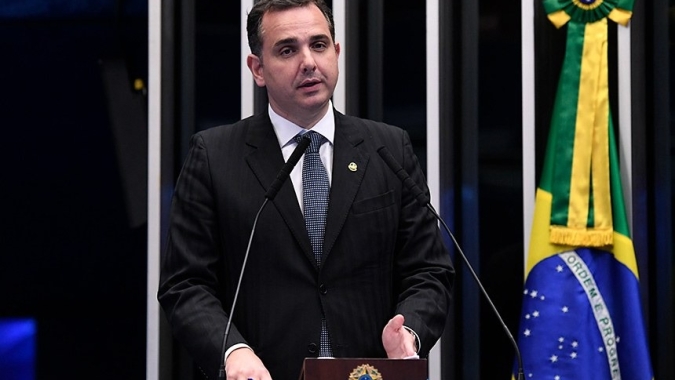 Dividendos da União pagos pela Petrobras podem estabilizar preços de combustíveis, diz Pacheco