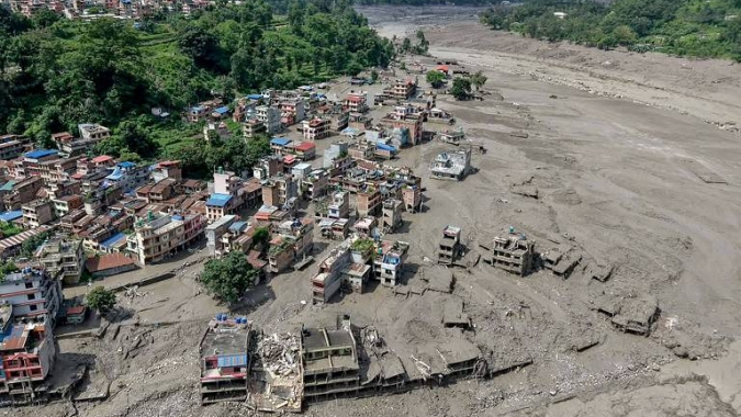 Perdas causadas por enchentes no Nepal são estimadas em US$2,56 bilhões, diz autoridade