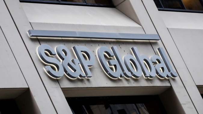 Atividade empresarial dos EUA se recupera e atinge maior nível em 8 meses, mostra S&P