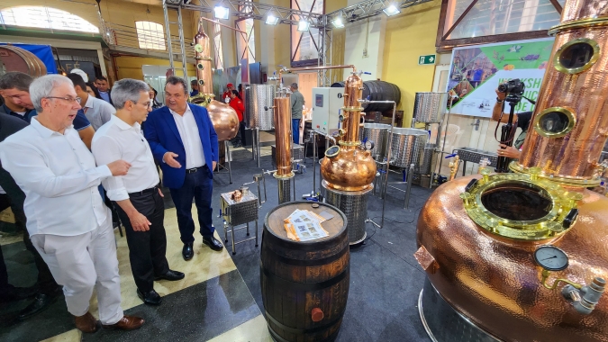 Secretaria de Agricultura participa de evento de negócios da cadeia produtiva de destilados em SP